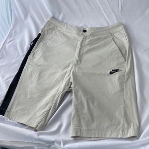Nike Tech Street Shorts (S)
